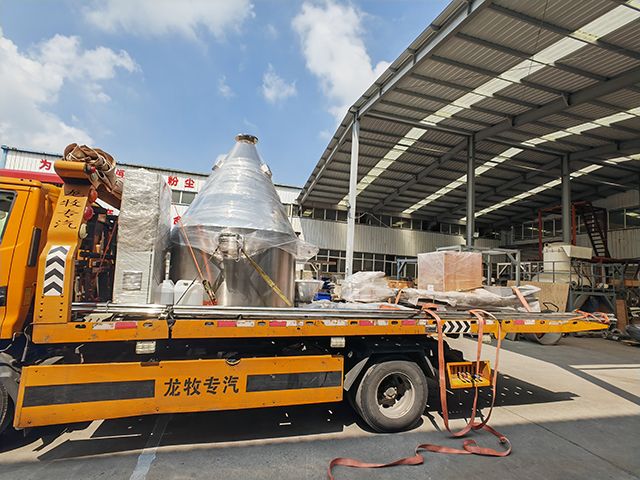 8月5日整套真空上料機(jī)系統(tǒng)專(zhuān)車(chē)發(fā)貨